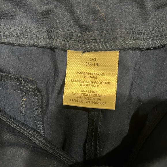 Scrub Set - Picture 2 of 8